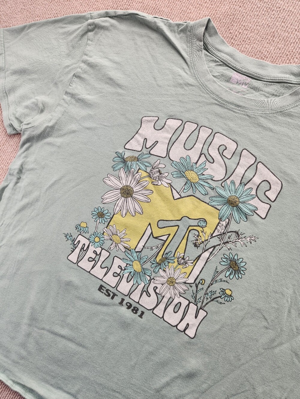 MTV Music Television Est 1981 Floral Graphic T-Shirt Women's XL - TV Collectible